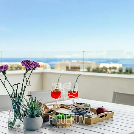 Apartment Higueronrentals Nacar